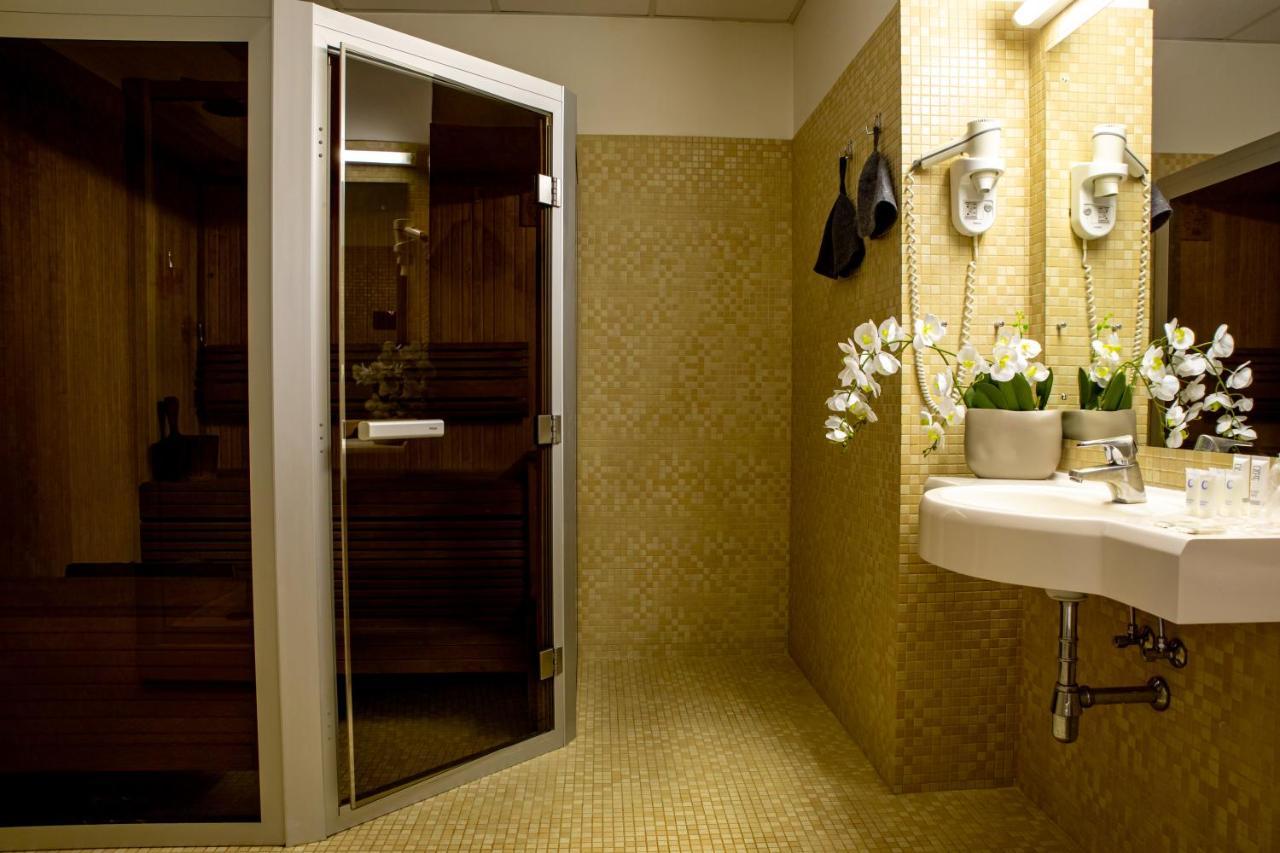 Rija Bauska Hotel Экстерьер фото