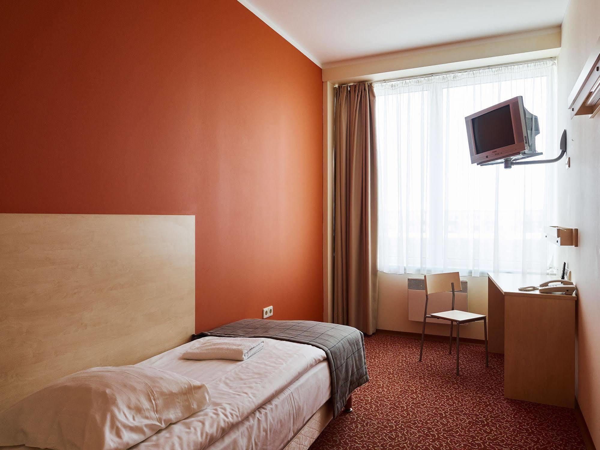 Rija Bauska Hotel Экстерьер фото
