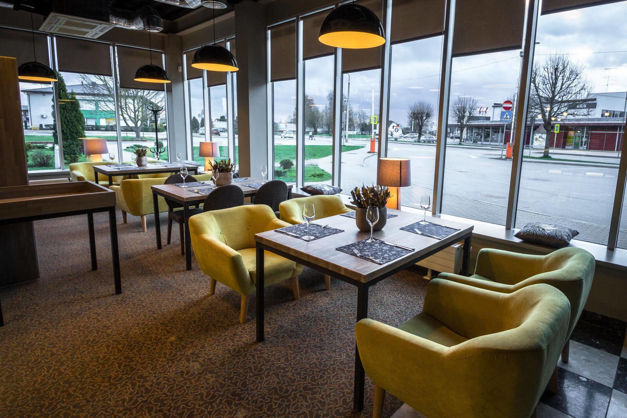 Rija Bauska Hotel Экстерьер фото